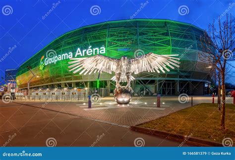 A Fradi stadion régi világítóoszlopainak kialakítása