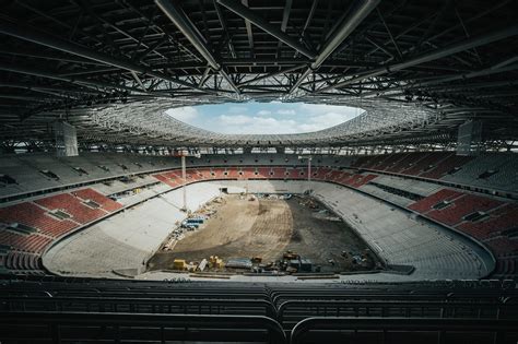 Az új Puskás Aréna építés közben