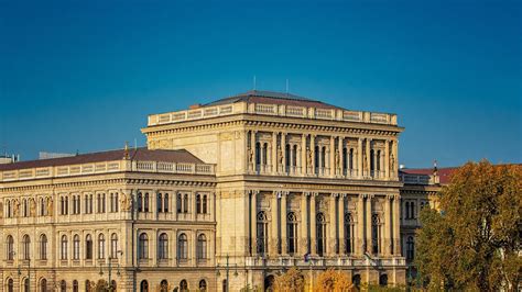 A Magyar Tudományos Akadémia épülete, mint a MTESZ székháza