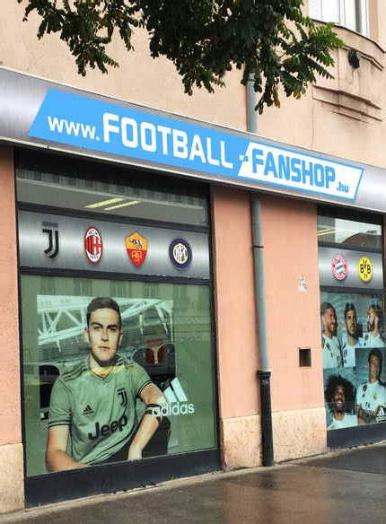 A Football-fanshop bejárata vagy logója