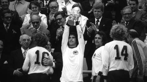 Gerd Müller ünnepli gólját az 1972-es Eb-n