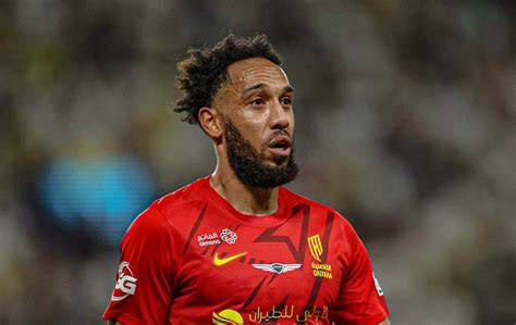 Samuel Eto'o és Pierre-Emerick Aubameyang, mint a vita középpontjában álló alakok