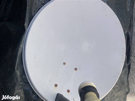 Műholdas parabolaantenna