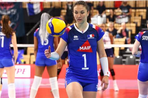 Héléna Cazaute, a francia röplabda válogatott vezére