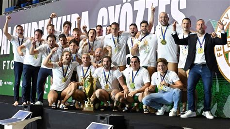 Ferencváros 2015-ös Szuperkupa győztes csapatképe