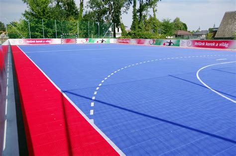 Kültéri kézilabda pálya Keszthelyen, műanyag burkolattal