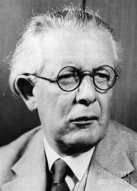 Jean Piaget portréja