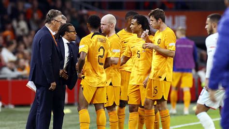 Francia és holland játékosok küzdenek a bronzéremért a VB-n (John Thys/AFP)
