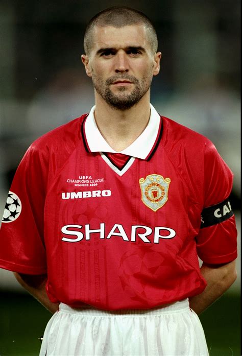 Roy Keane a Manchester United csapatkapitányaként
