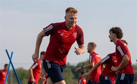 box-to-box középpályás mozgása a pályán