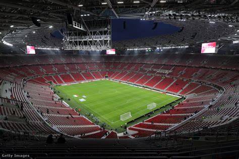 A Puskás Aréna belső tere és a gyepszőnyeg