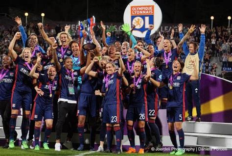 A Lyon és a Barcelona csapata a 2019-es budapesti BL döntőn