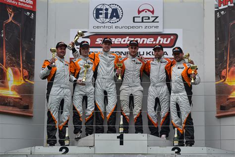 Hankook Racer Cup versenyautók Brnoban