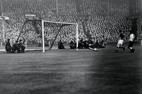 Magyarország - Anglia mérkőzés 1934-ben, korabeli felvétel