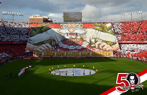 A Biris Norte antifasiszta transzparensei