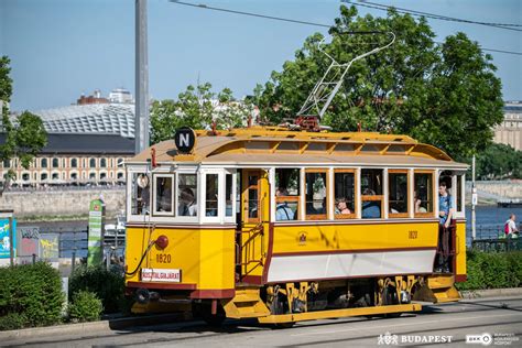 ZiU-9B nosztalgia trolibusz Budapesten a Múzeumok Éjszakáján