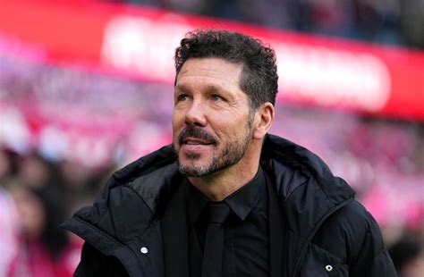 Diego Simeone az Atlético Madrid kispadján