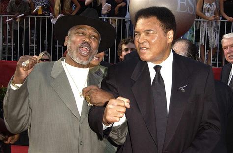 Muhammad Ali és Joe Frazier küzdelme a ringben
