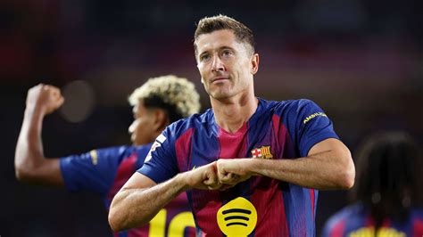 Robert Lewandowski gólöröm közben