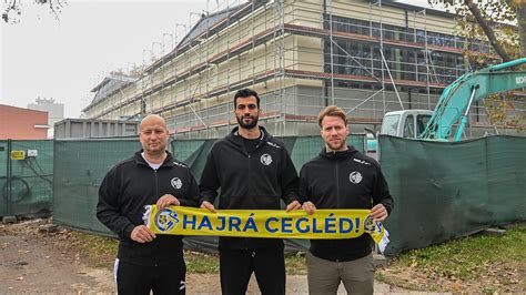 Császár Gábor fiatalon a Dunaferr csapatában