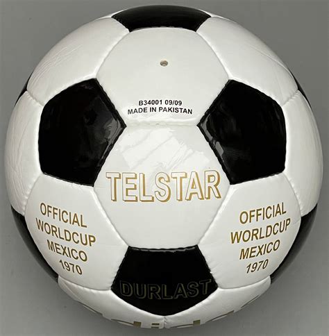 Fekete-fehér Telstar focilabda