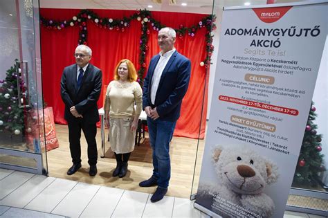 Jótékonysági adománygyűjtés dobozokkal