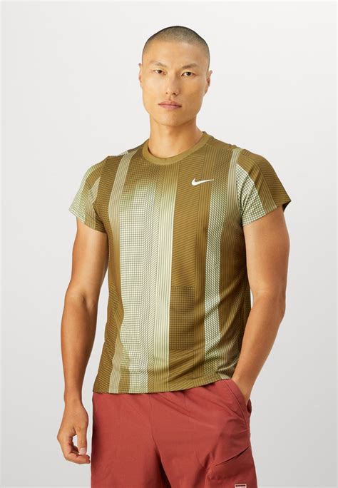 Nike logó és technikai szövet