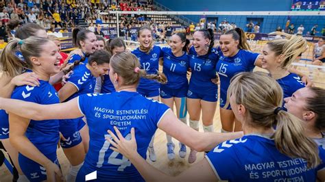 Történelmi fotó egyetemi sportversenyről