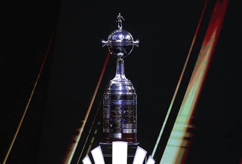 Copa Libertadores trófea