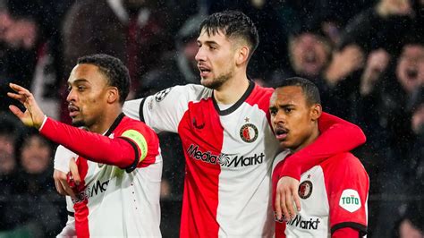 Jakub Moder profilképe a Feyenoord mezében