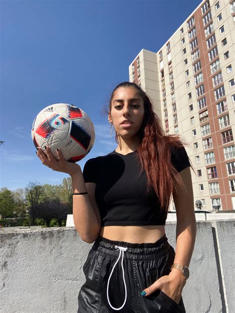 Lisa Zimouche freestyle foci
