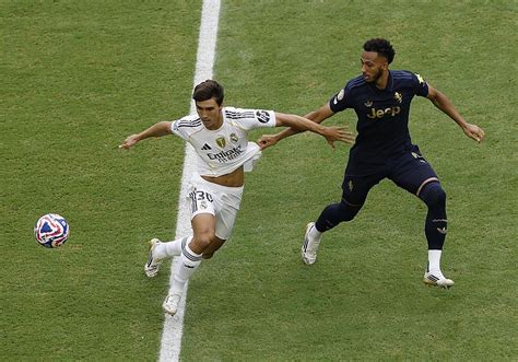 Real Madrid és Juventus csapatcímerek
