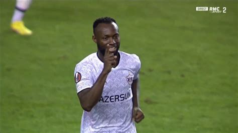 Owusu Kwabena ünneplés