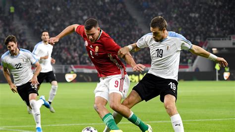 Edinson Cavani, az első gól szerzője a Puskás Arénában