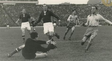 Az első labdarúgó-szabálykönyvek