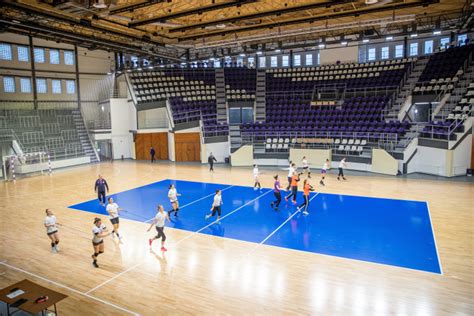 Fotó a Békéscsabai Városi Sportcsarnokról