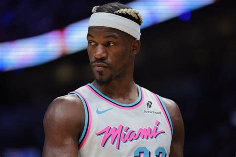 Jimmy Butler különböző frizurái