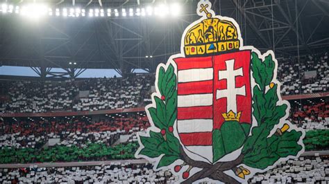 A brazil bajnokság stadionja tele szurkolókkal egy rangadó idején