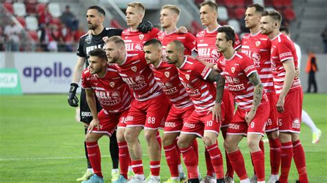 A Paks és a DVTK játékosai összecsapnak