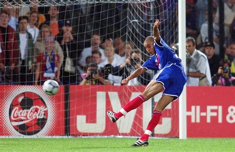 David Trezeguet aranygólja az EURO 2000 döntőjében