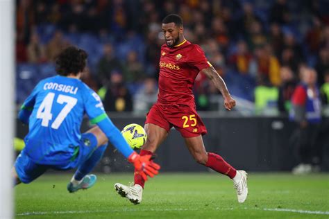 Wijnaldum fejes gólja a Barcelona ellen