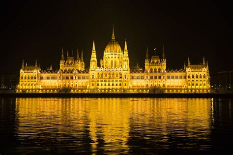 Budapest látképe éjszaka