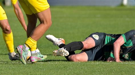 Labdarúgó mérkőzésen történt sérülés