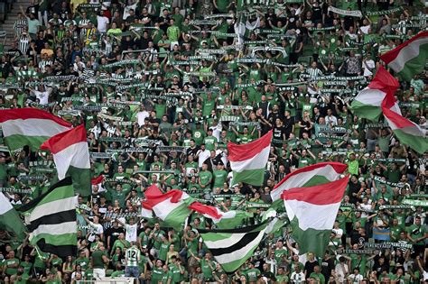 A Fenerbahçe szurkolóinak ünneplése a győzelem után