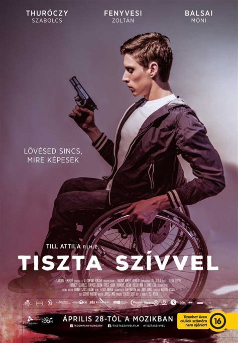 Fenyvesi Zoltán, a Tiszta szívvel című film főszereplője átveszi az Uránia Csillaga-díjat