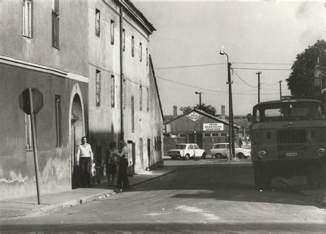 A Vadásztölténygyári SK címere egy 1944-es fotón