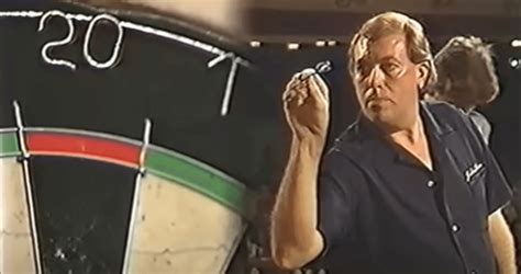 John Lowe 9 nyilasa 1984-ből