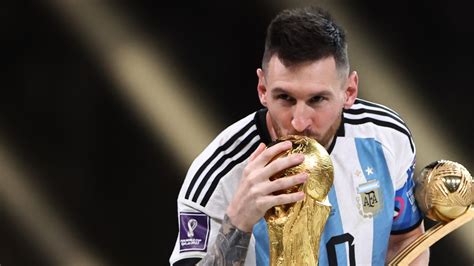 Lionel Messi búcsút int a Barcelonának