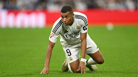 Kylian Mbappé akcióban egy mérkőzésen