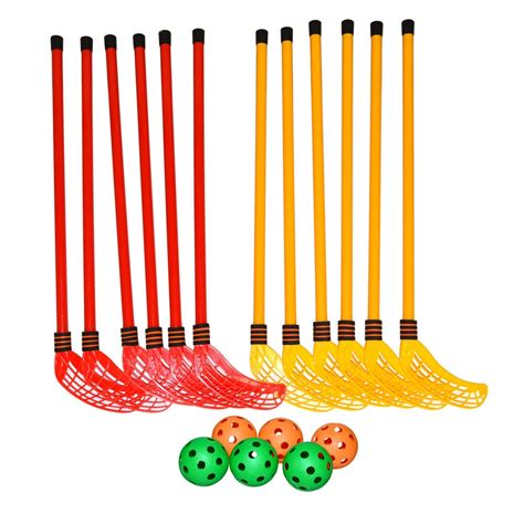 Különböző floorball felszerelések